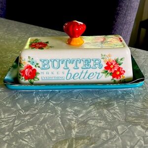 The Pioneer Woman Vintage Floral Covered Butter dish Storage